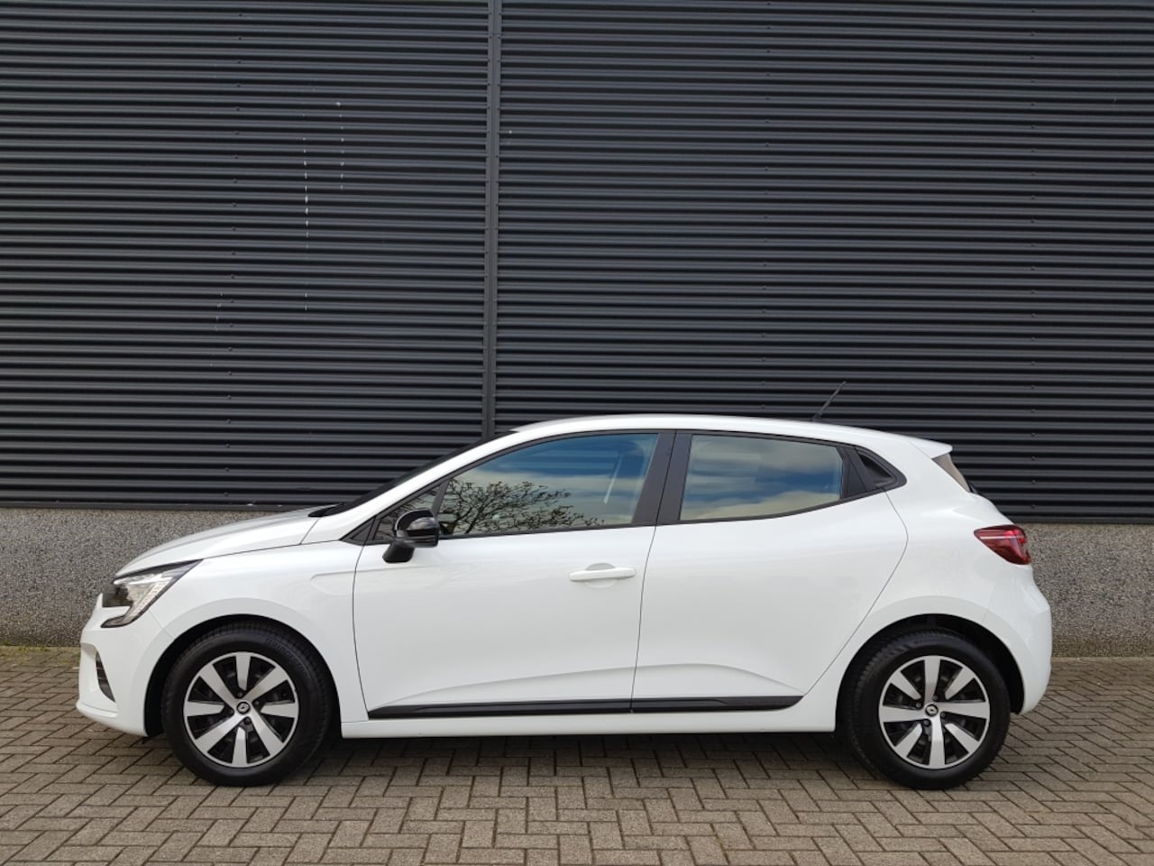Renault Clio - 1.0 TCe 90 Equilibre 1.0 TCe 90 Equilibre