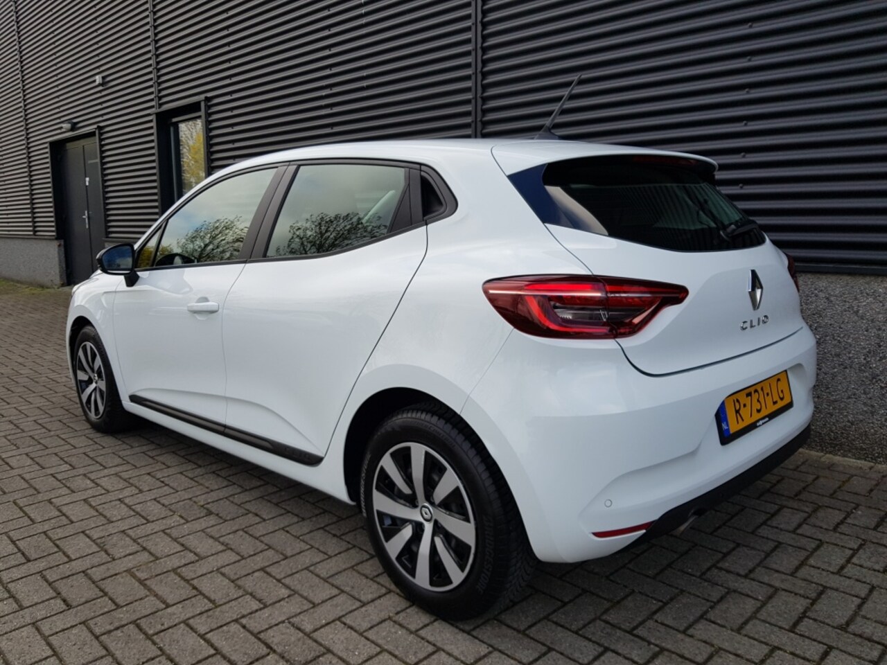 Renault Clio - 1.0 TCe 90 Equilibre 1.0 TCe 90 Equilibre