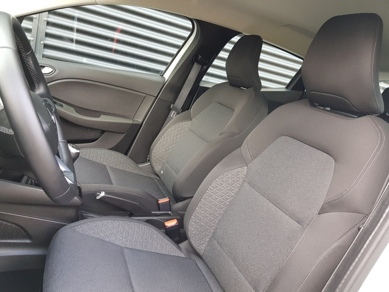 Renault Clio - 1.0 TCe 90 Equilibre 1.0 TCe 90 Equilibre