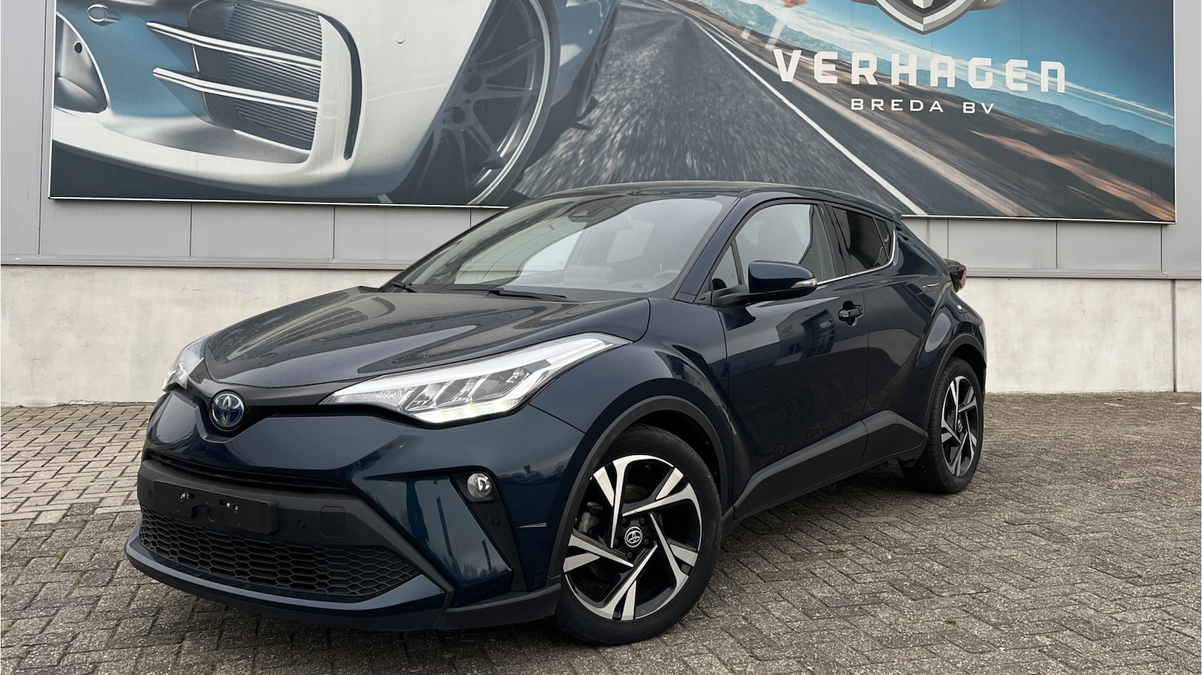 Toyota C-HR - 1.8 Hybrid Advance HALF LEDER / BLINDSPOT / PDC - AutoWereld.nl