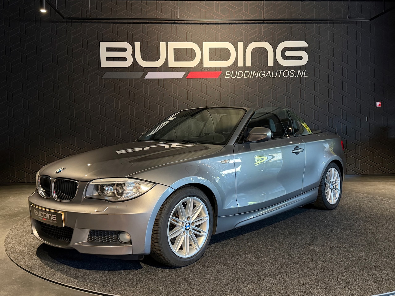 BMW 1-serie Cabrio - 118i High Executive | M-sport | Navi | Orig NL - AutoWereld.nl