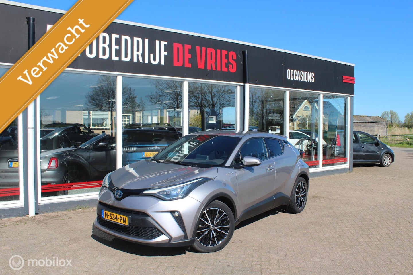 Toyota C-HR - 2.0 Hybrid Executive Leder/Camera/Carplay/Stoelverw - AutoWereld.nl