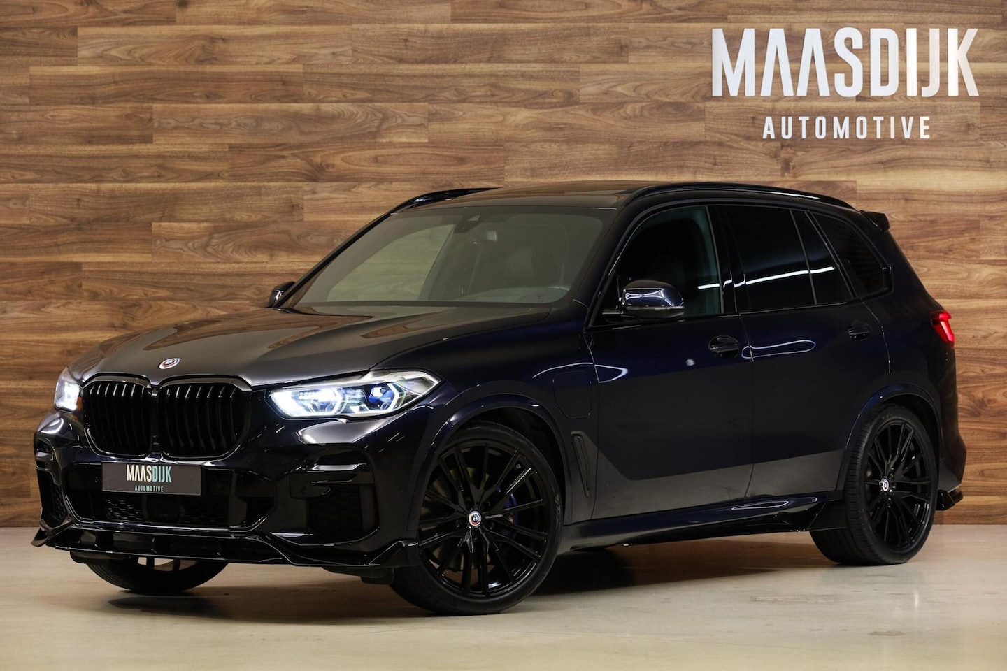 BMW X5 - xDrive45e M-Sport|Pano|HUD|H&K|Trekhaak|Laser|Aero| - AutoWereld.nl