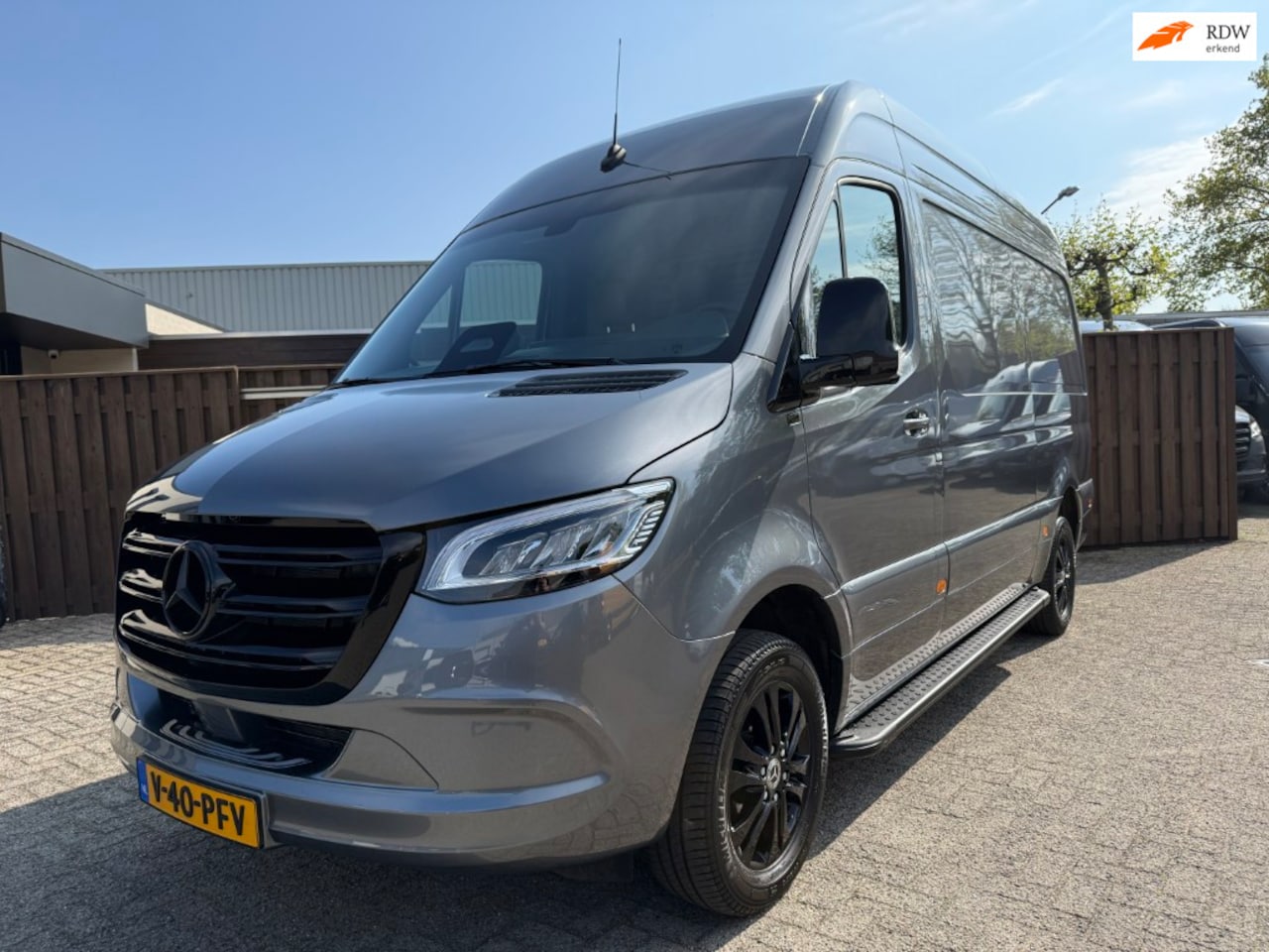 Mercedes-Benz Sprinter - 317 1.9 CDI L2H2 RWD 3500KG TREKHAAK LED PRO BPM VRIJ - AutoWereld.nl