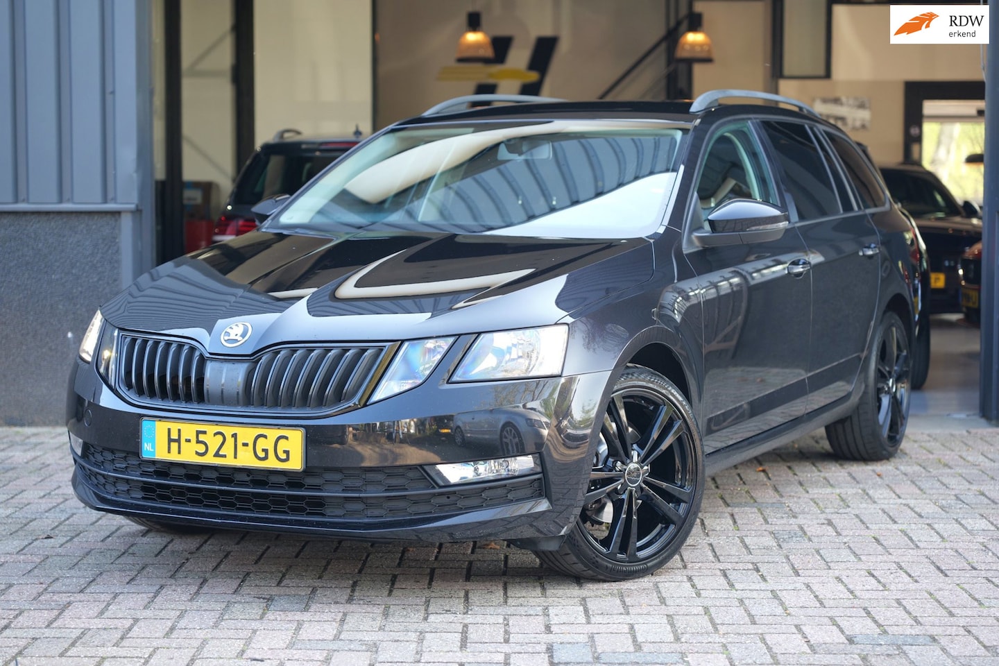 Skoda Octavia Combi - 1.4 TSI Ambition Business AUT|CarPlay|18inch - AutoWereld.nl