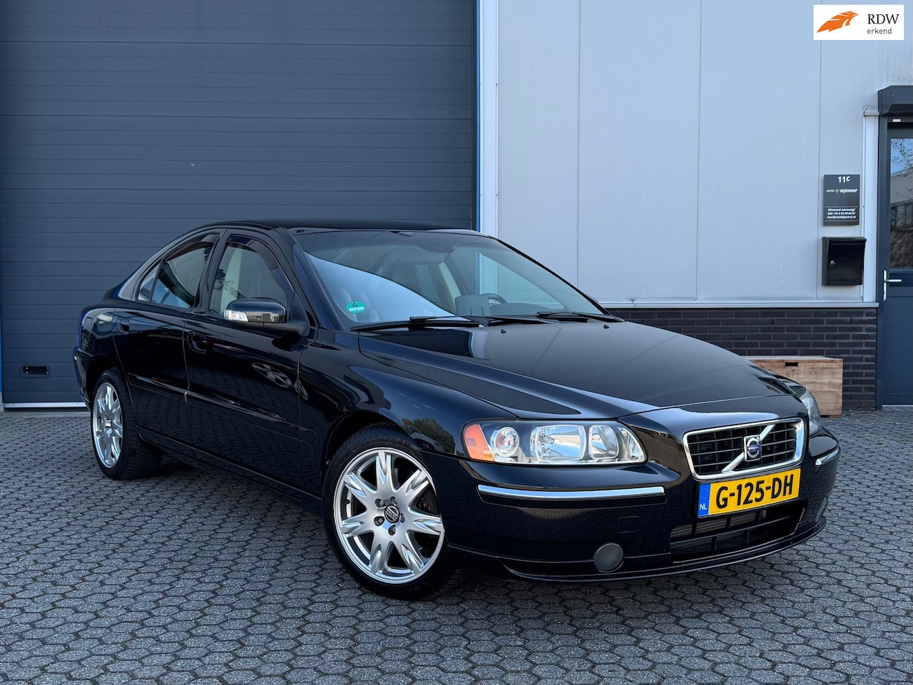 Volvo S60 - 2.5 T AWD 2.5T AWD - AutoWereld.nl