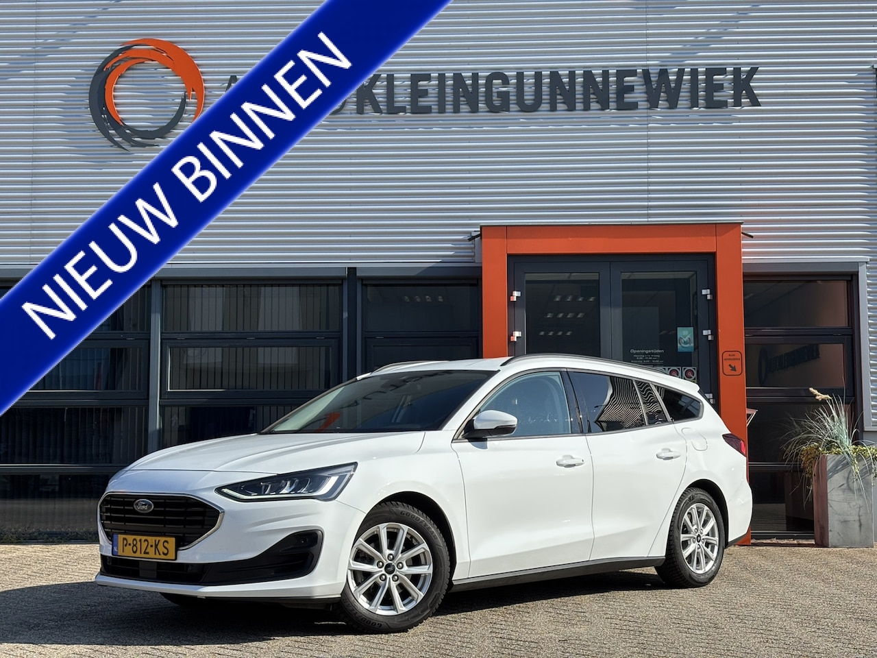 Ford Focus Wagon - 1.0 EcoBoost Connected / Stoel, Stuur en Voorruitverwarming / Navi / Applecarplay/Androida - AutoWereld.nl