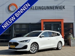 Ford Focus Wagon - 1.0 EcoBoost Connected / Stoel, Stuur en Voorruitverwarming / Navi / Applecarplay/Androida