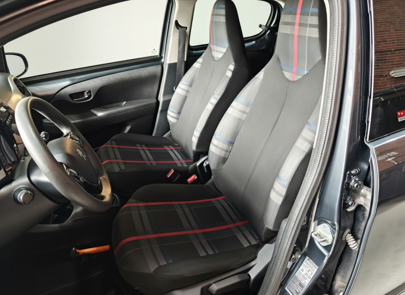 Peugeot 108 - 1.0 e-VTi Active 1.0 e-VTi Active, Airco, LM, CV, NAP