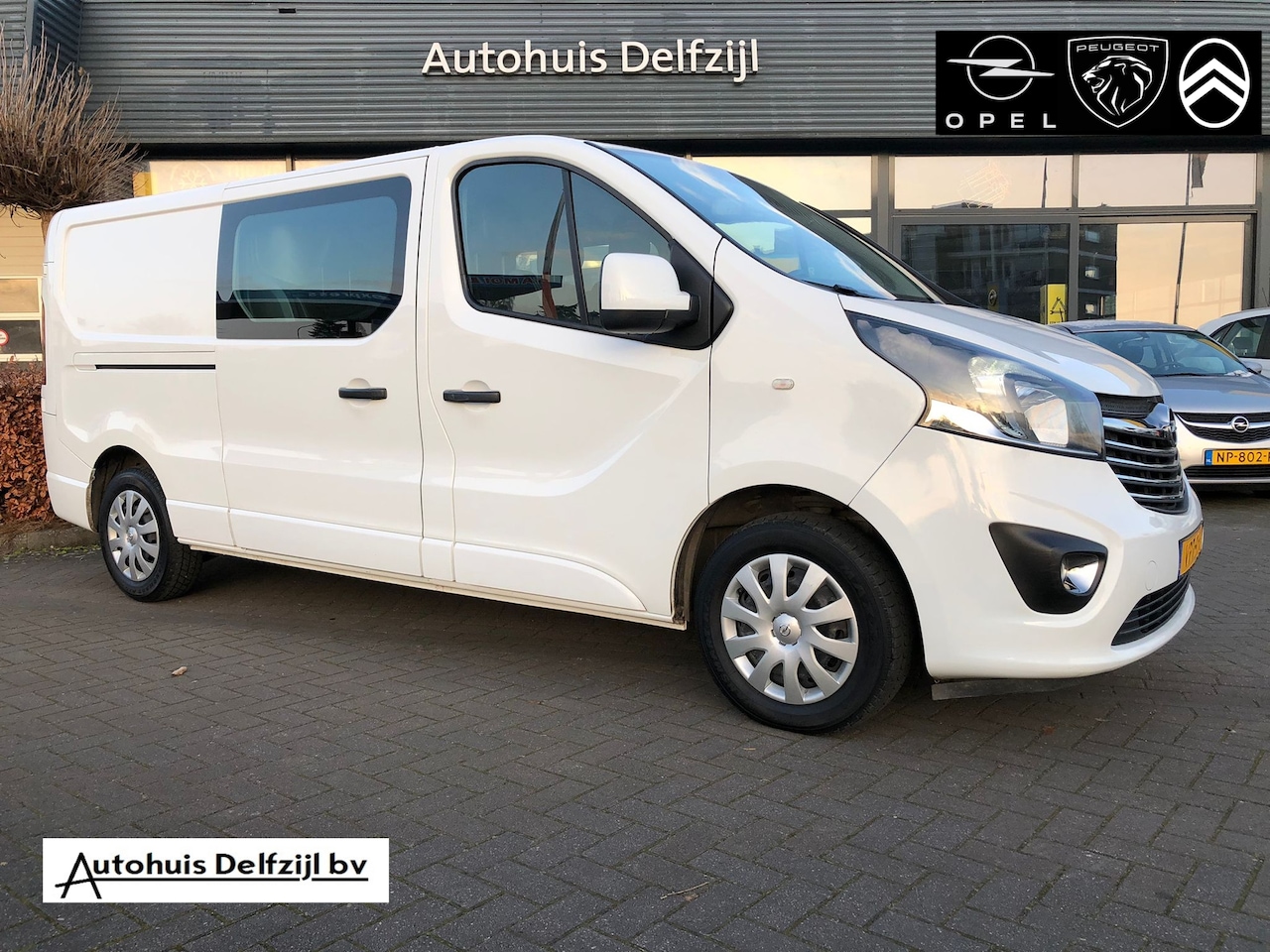 Opel Vivaro - GBDC 1.6 CDTi BiTurbo 125pk L2H1 350/2900 Business+ - AutoWereld.nl