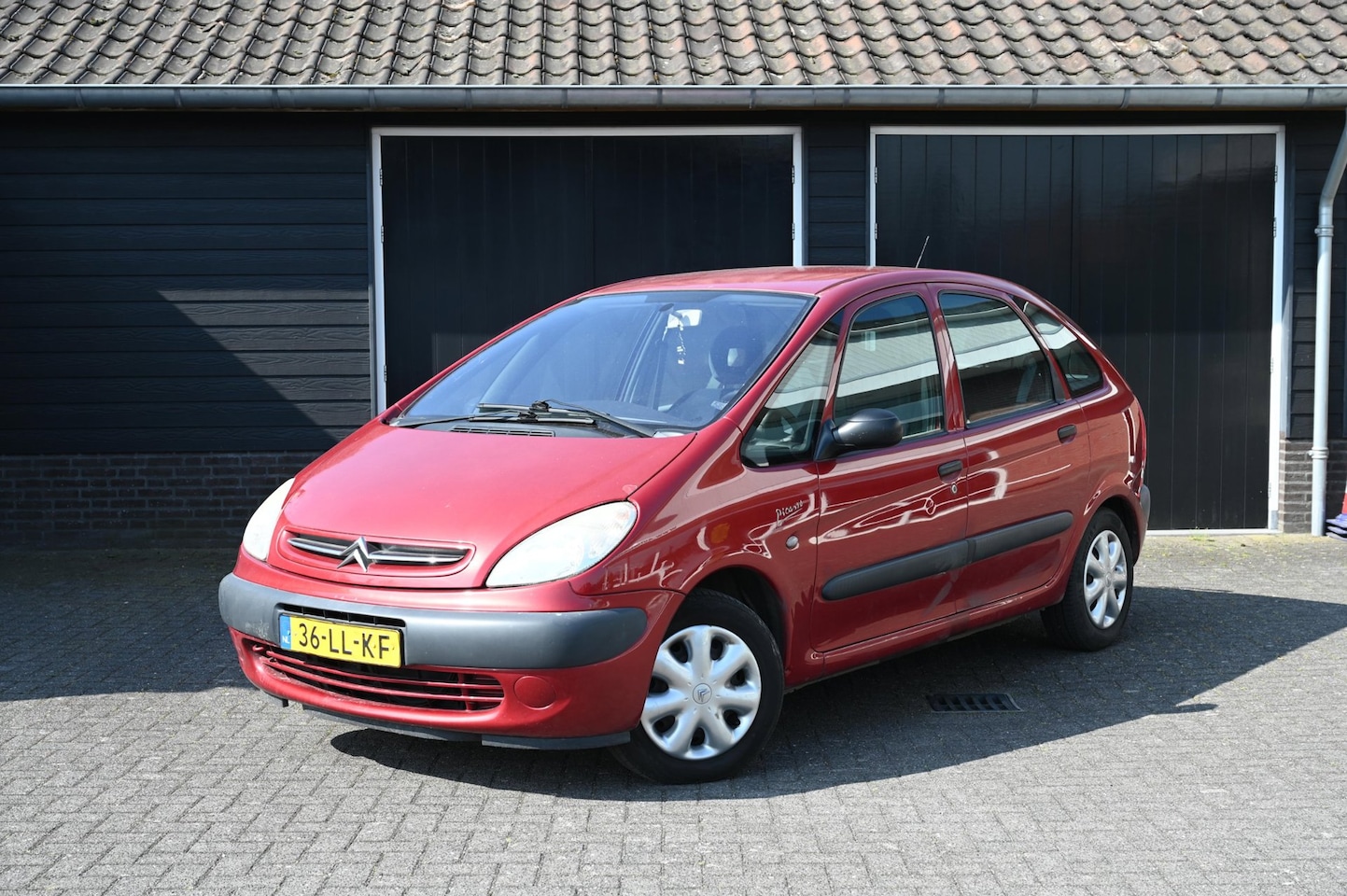 Citroën Xsara Picasso - 2.0i-16V Différence Automaat - AutoWereld.nl