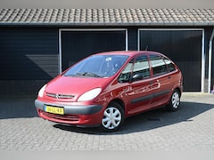 Citroën Xsara Picasso - 2.0i-16V Différence Automaat