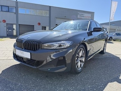 BMW 3-serie Touring - 320e Business Edition Plus | Automatische Trekhaak | Adaptieve Cruise Control | Sportstoel