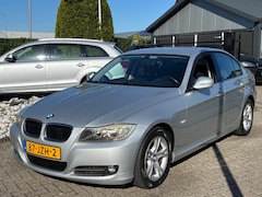 BMW 3-serie - 318I Sedan Facelift 2009 Navigatie Handgeschakeld