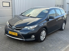 Toyota Auris Touring Sports - 1.8 Hybrid Camera Cruise control