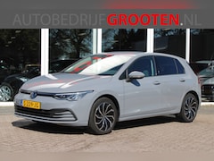 Volkswagen Golf - 1.0 TSI Life//Apple Carplay