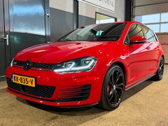 Volkswagen Golf - 2.0 TSI GTI Performance Carplay Onderhouden NAP