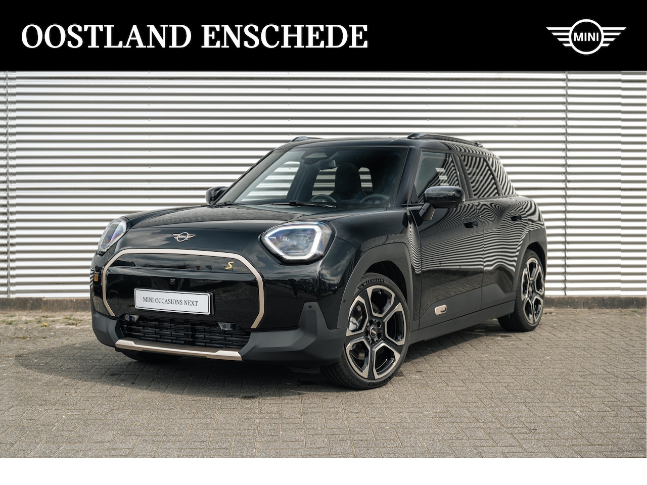 MINI Aceman - SE / Favoured / Pakket L / 19" Hexagram Spoke 2-tone - AutoWereld.nl