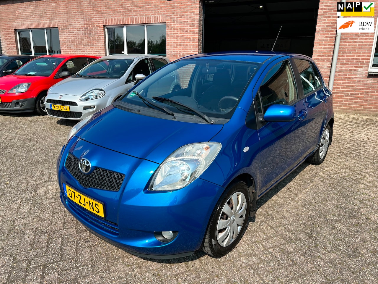 Toyota Yaris - 1.3 VVTi Sol MMT // Automaat // Nieuwe APK - AutoWereld.nl