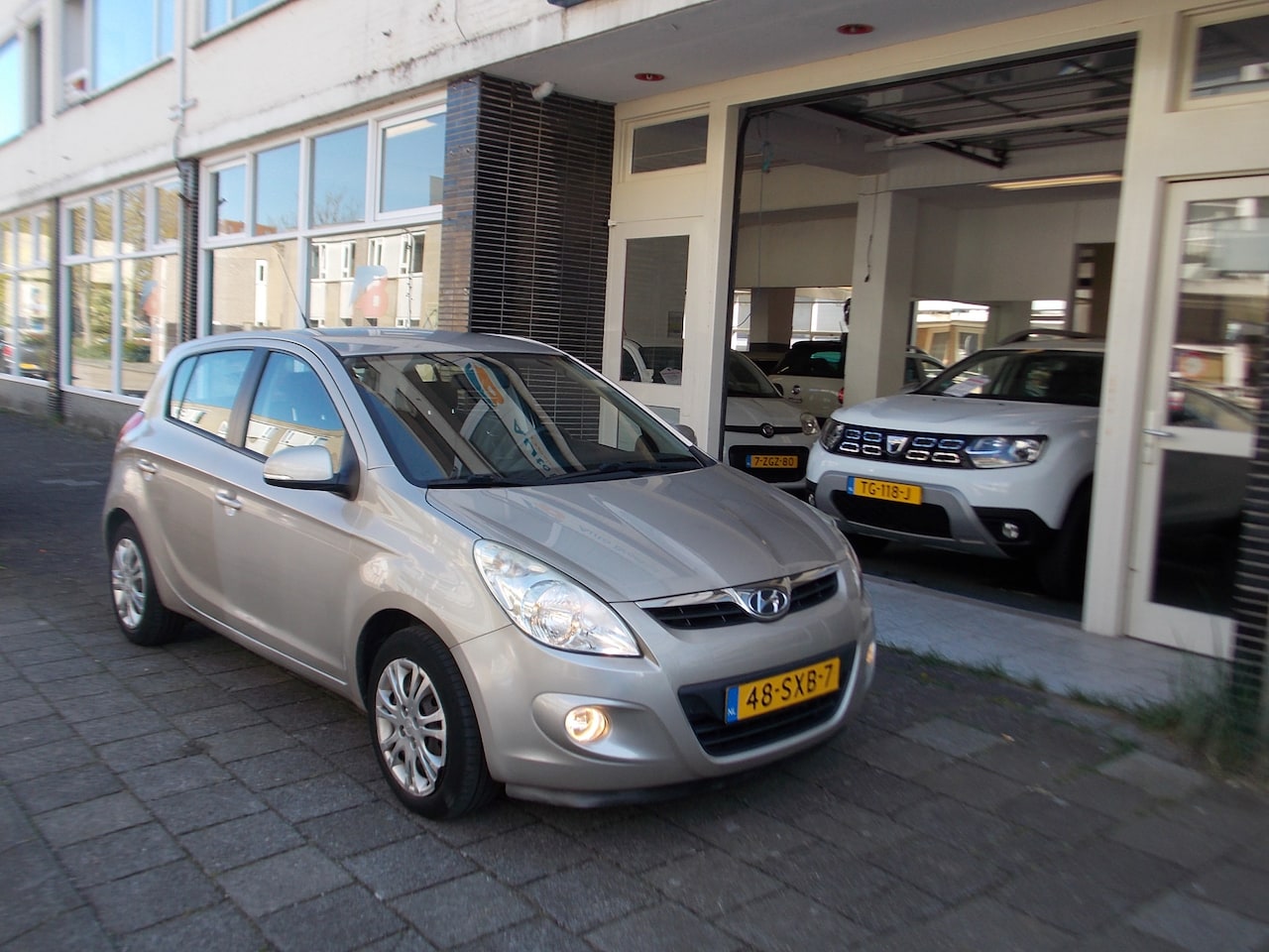 Hyundai i20 - 1.2i i-Motion AIRCO TREKHAAK - AutoWereld.nl