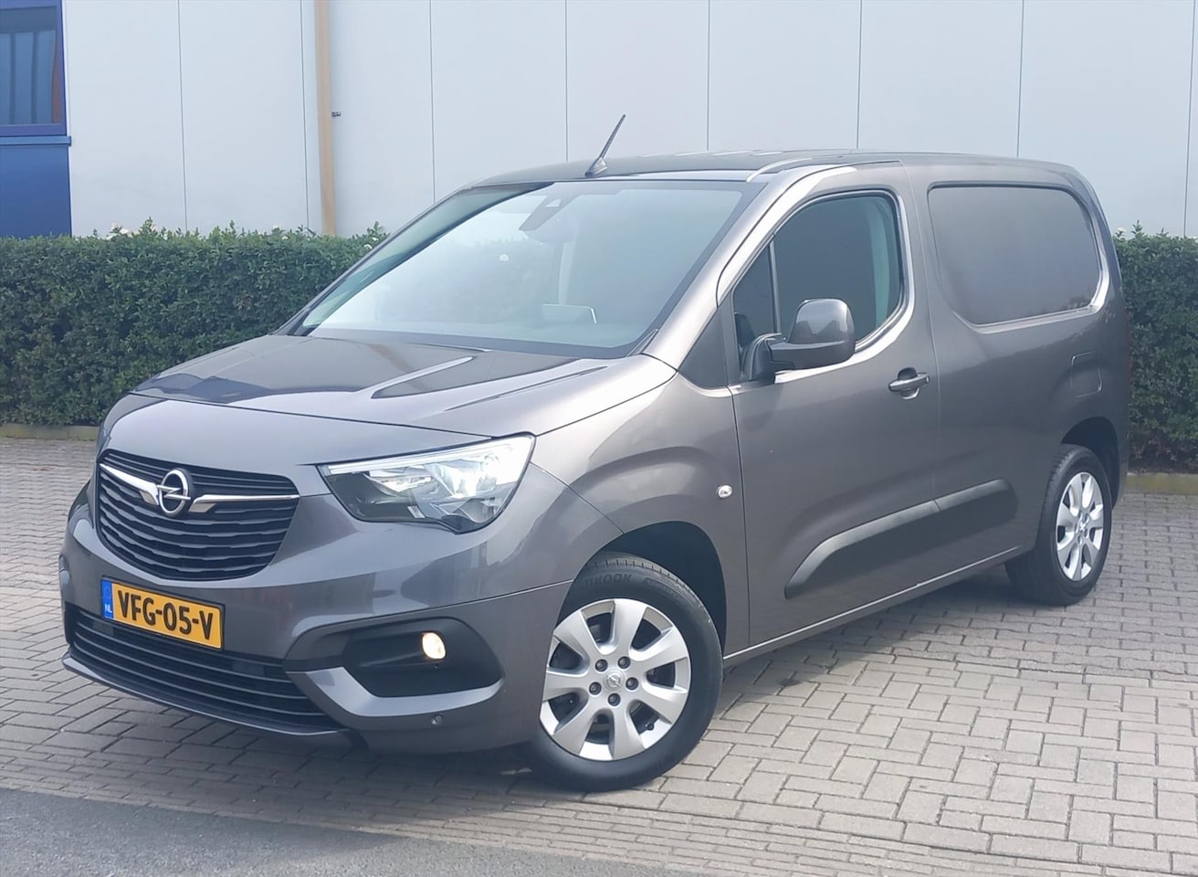 Opel Combo - Cargo GB 1.5 Diesel 102pk S/S L1H1 Edition Nieuw Staat - AutoWereld.nl