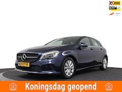 Mercedes-Benz A-klasse - 160 Ambition Automaat Navi/Sportstoelen/PDC voor en achter