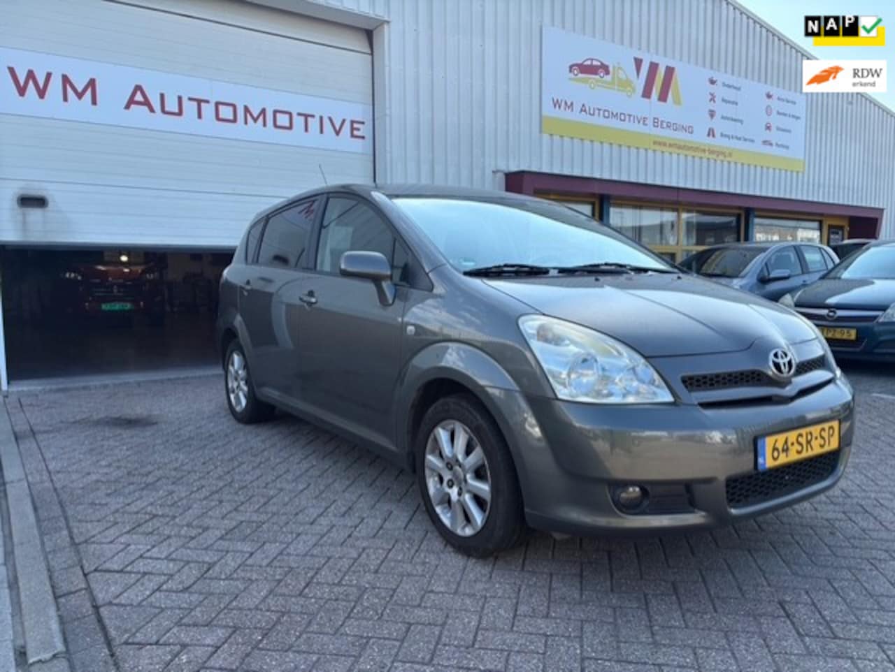 Toyota Verso - 1.8 VVT-i Dynamic 1.8 VVT-i Dynamic - AutoWereld.nl