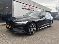 Volvo V60 - 2.0 B3 Momentum Advantage