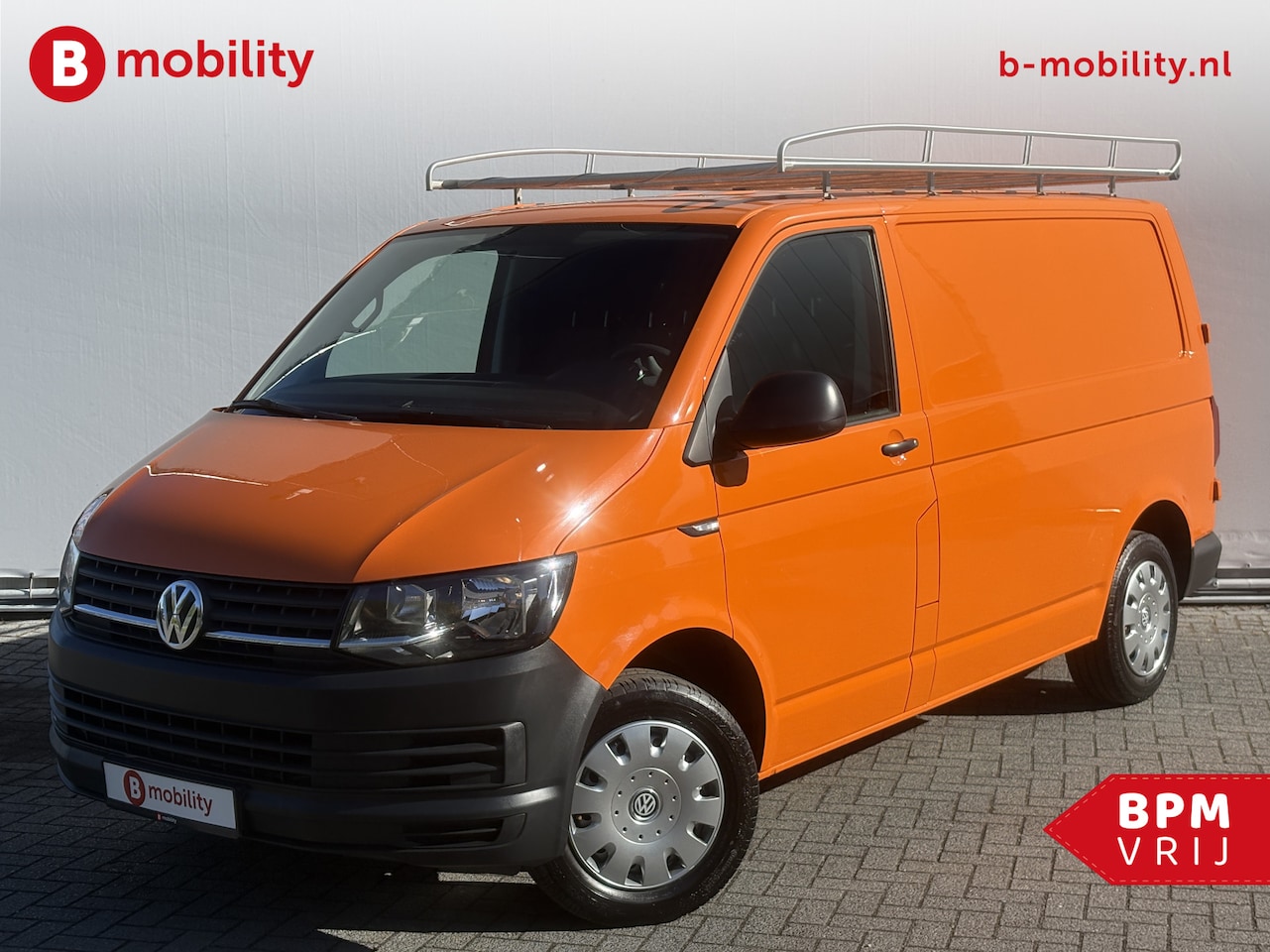 Volkswagen Transporter - 2.0 TDI Comfortline Trekhaak Imperial Betimmering | Cruise Control | Apple CarPlay | Navig - AutoWereld.nl