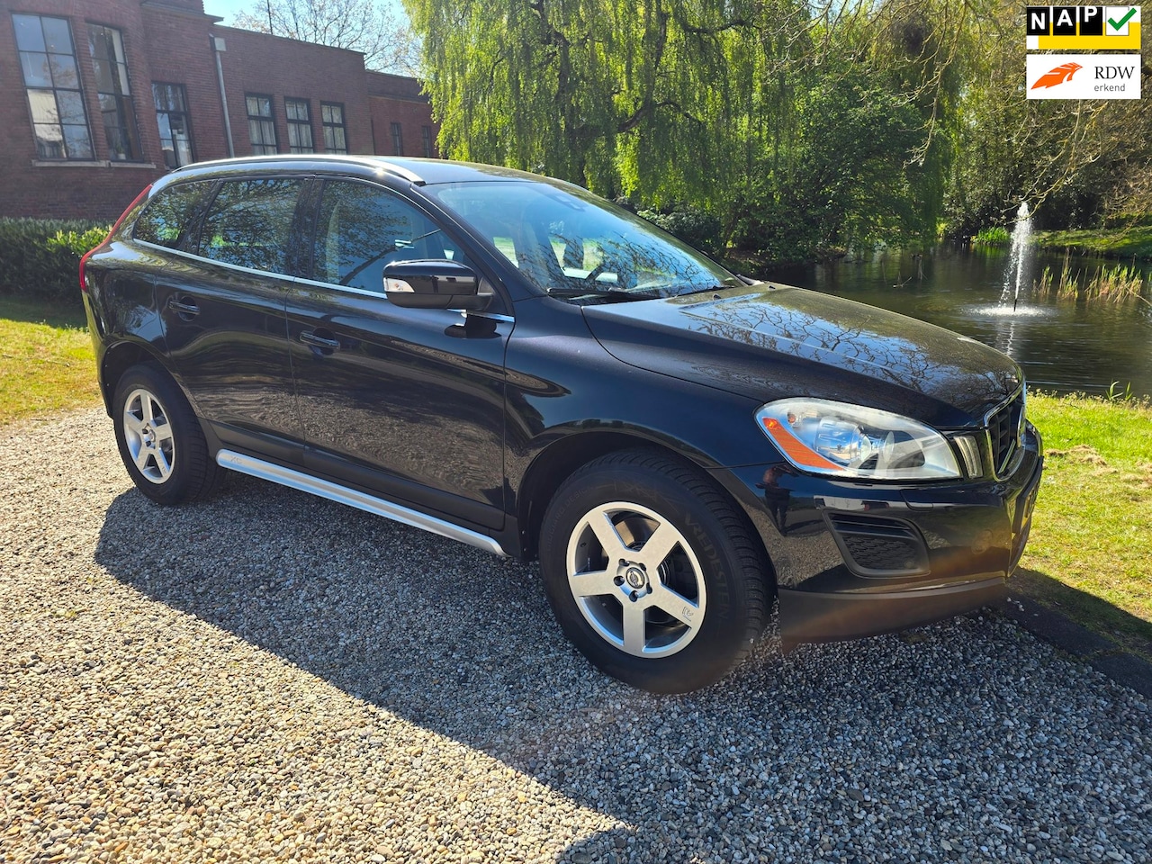 Volvo XC60 - 2.0 T5 Summum XENON/aut/LEER - AutoWereld.nl