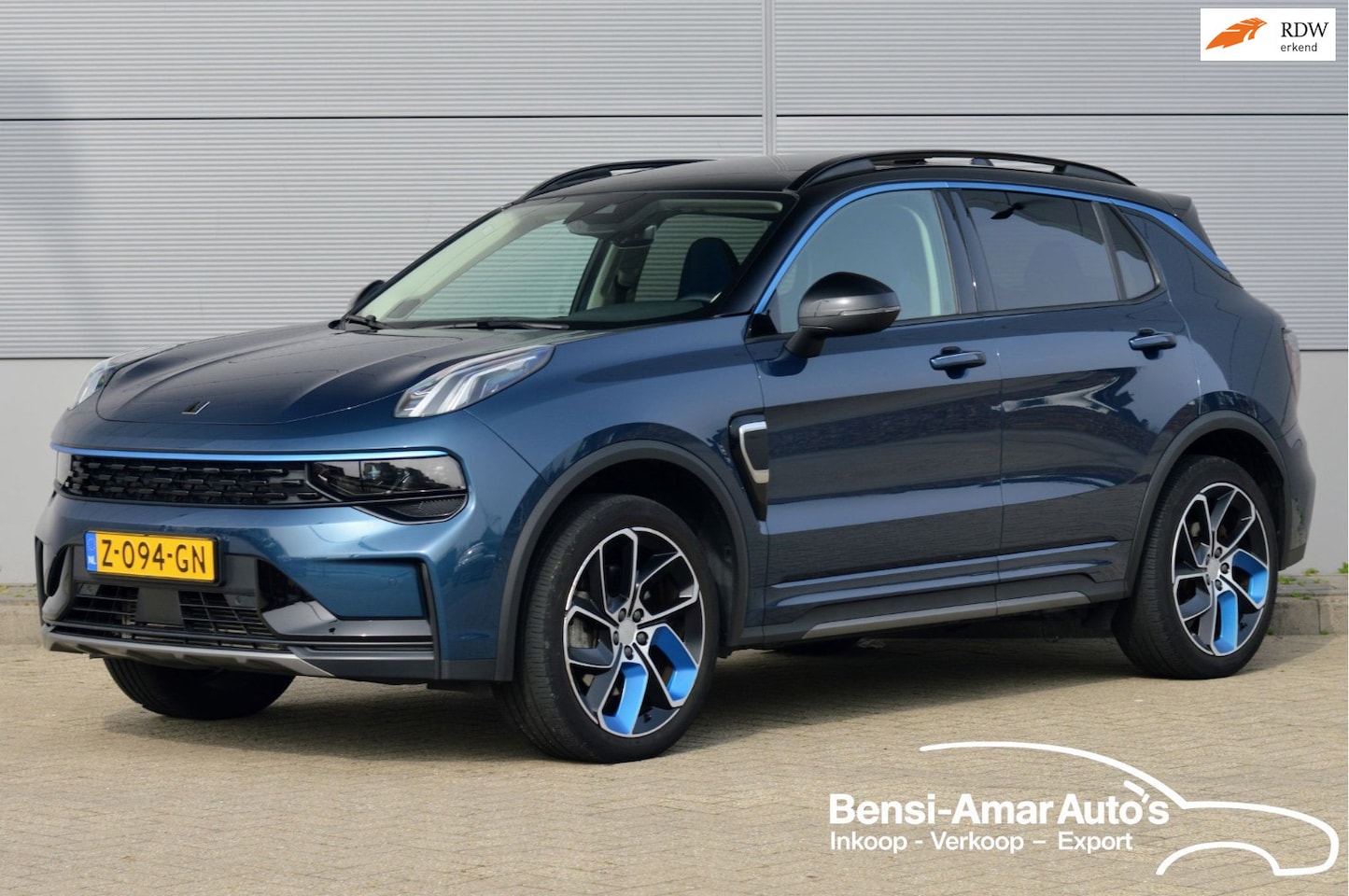 LYNK&CO LYNK & CO 01