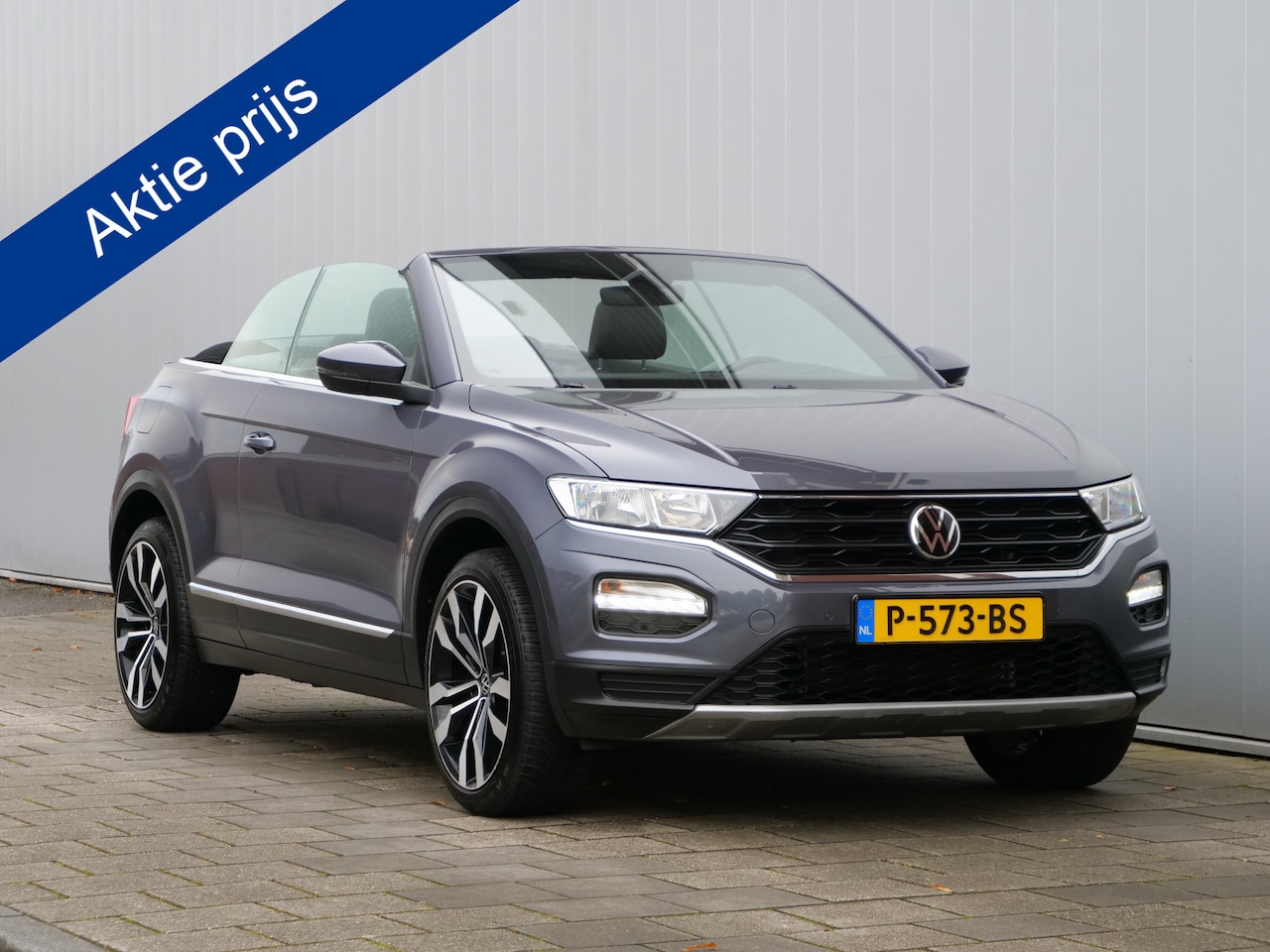 Volkswagen T-Roc Cabrio - 1.0 TSI 110pk Style AKTIE PRIJS VAN     €  23.845,- VOOR - AutoWereld.nl