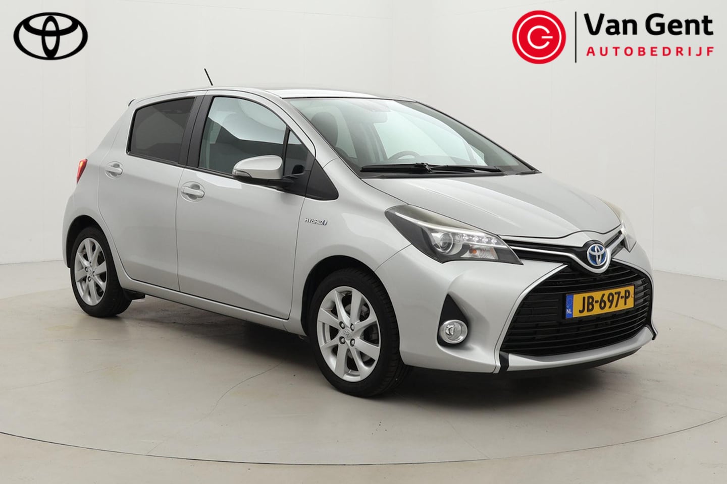 Toyota Yaris - 1.5 Hybrid Dynamic | Keyless entry | Cruise Control | Climate Control | Achteruitrijcamera - AutoWereld.nl