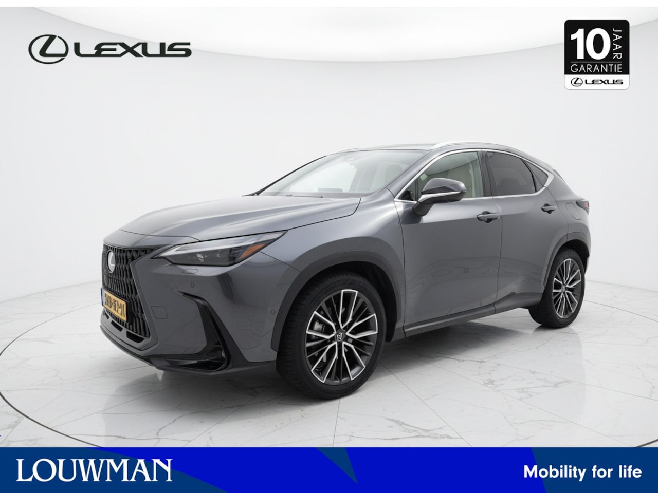 Lexus NX - 350h AWD President Line | BTW-Auto | Mark Levinson | Panoramadak | - AutoWereld.nl