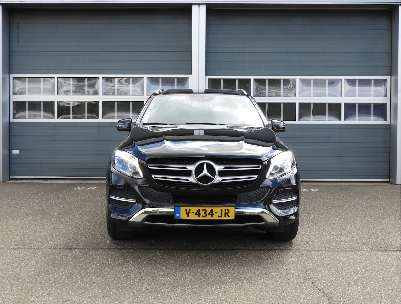 Mercedes-Benz GLE-Klasse - 350d 4-MATIC AUT | TREKHAAK | LED | LUCHTVERING | PANORAMADAK - AutoWereld.nl