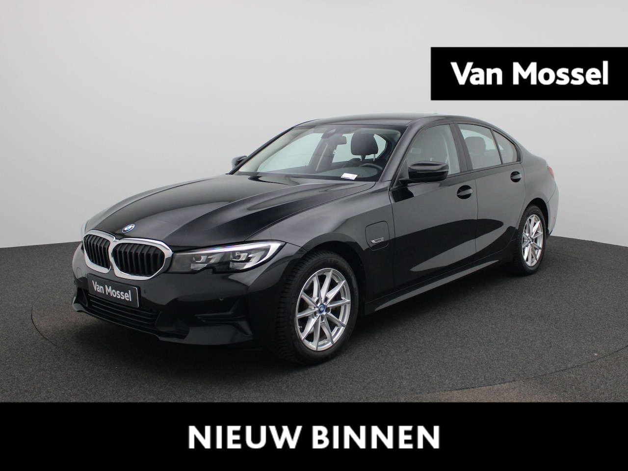 BMW 3-serie - 320e Business Edition Plus | ACHTERUITRIJCAMERA | APPLE CARPLAY - ANDROID AUTO | LEDEREN B - AutoWereld.nl