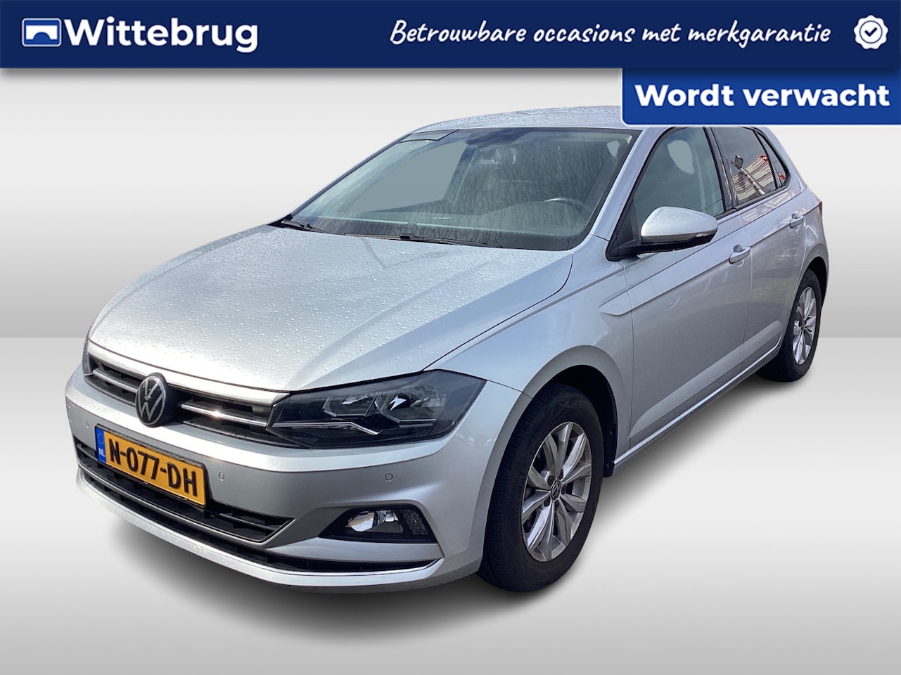 Volkswagen Polo - 1.0 TSI Highline / Climate controle / Parkeer sensoren V+A / Stoelverwarming / Lichtmetaal - AutoWereld.nl