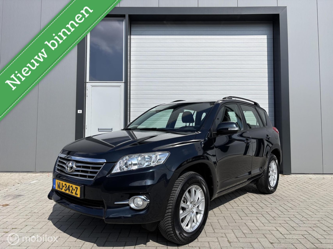 Toyota RAV4 - 2.0 VVTi Comfort 2WD 2.0 VVTi Comfort 2WD - AutoWereld.nl