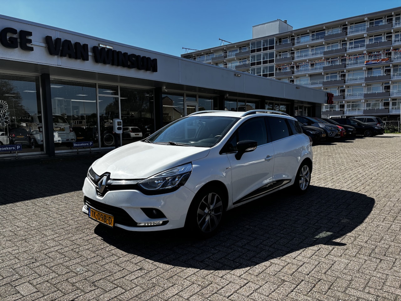Renault Clio Estate - 0.9 TCe Limited Cruise Navi Airco Pdc Nap - AutoWereld.nl