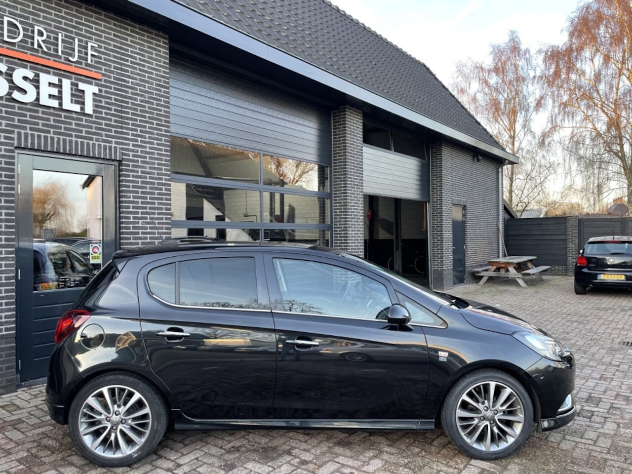 Opel Corsa - 1.4 Aut. OPC Line - AutoWereld.nl