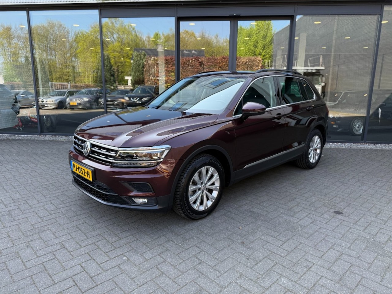 Volkswagen Tiguan - 1.4 TSI Comfortline 1.4 TSI Comfortline,LED,Navi,Clima,Cruise,Lane Ass.,1e Eig,PDC V+A,Orig. NL,NAP - AutoWereld.nl