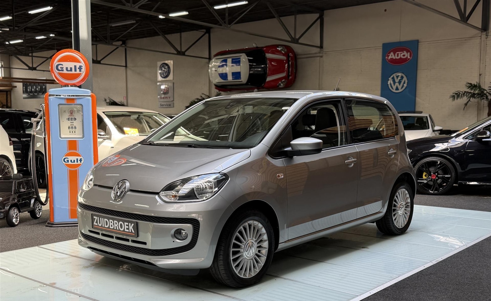 Volkswagen Up! - 1.0 Move up! Automaat! Cruise! Airco! - AutoWereld.nl