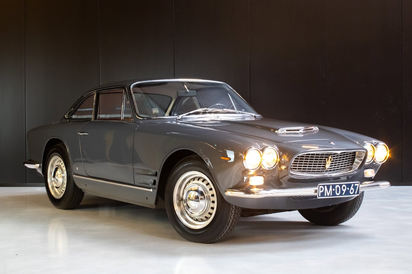 Maserati 3500 GT - Sebring series 1| Matching numbers | Grigio Grafito - AutoWereld.nl