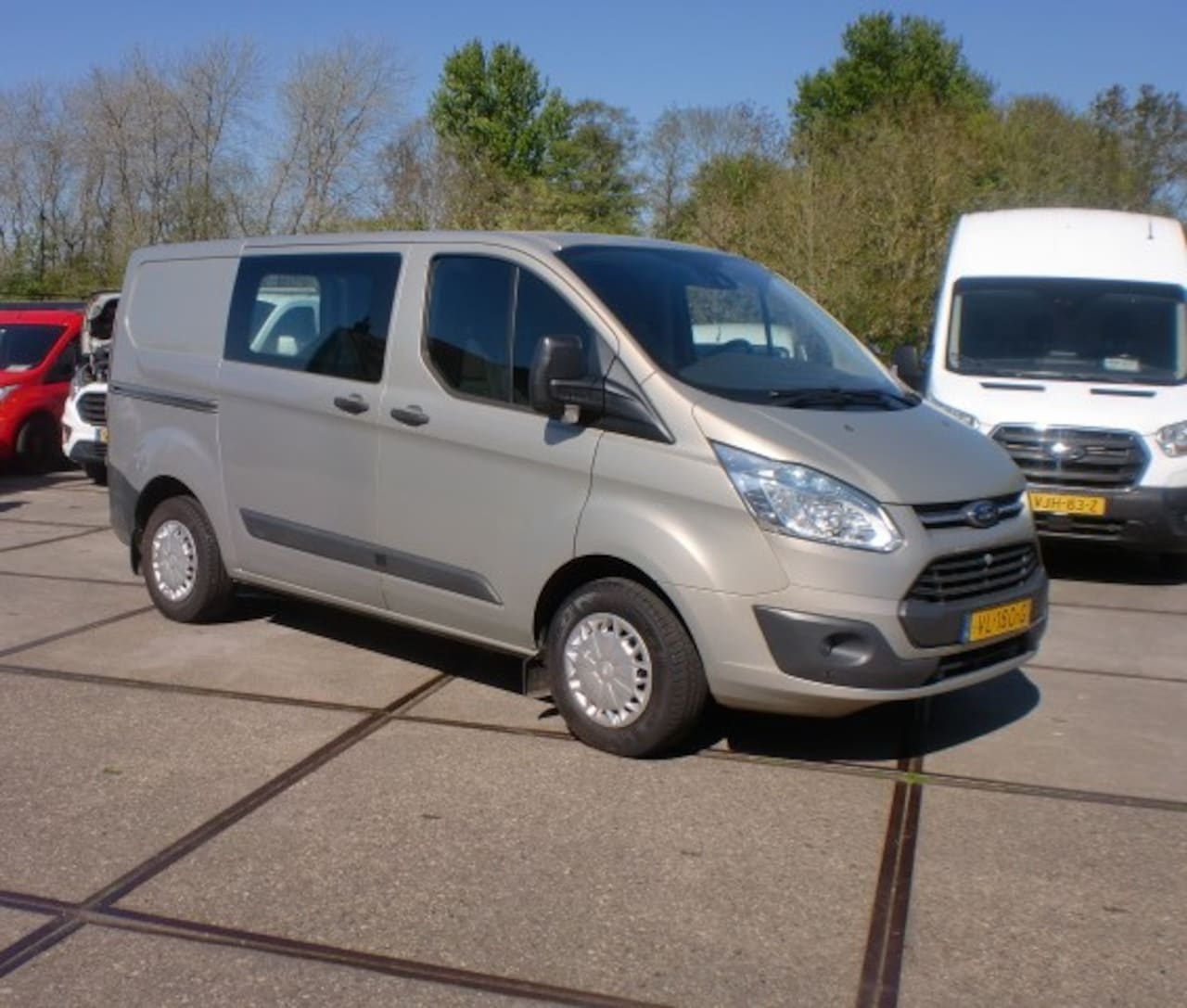 Ford Transit Custom - 2.2TDCi BJ2014 5D AIRCO CRUISE 3P LEASE€92 - AutoWereld.nl