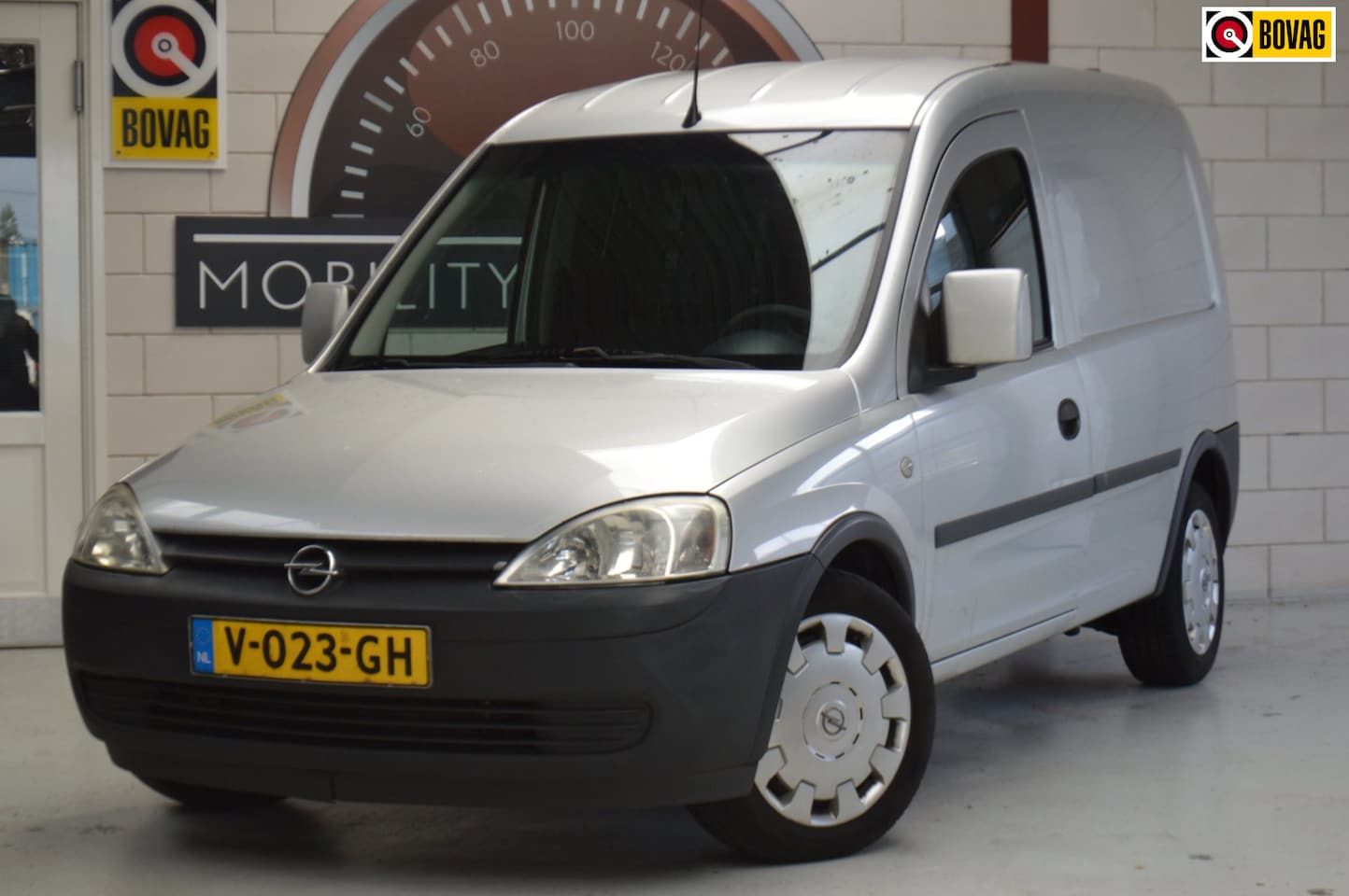 Opel Combo - 1.6-16V AIRCO, APK, TREKHAAK, CAMERA - AutoWereld.nl