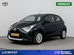 Toyota Aygo - 1.0 VVT-i x-play | Automaat | Apple Carplay-Android Auto | Achteruitrijcamera |