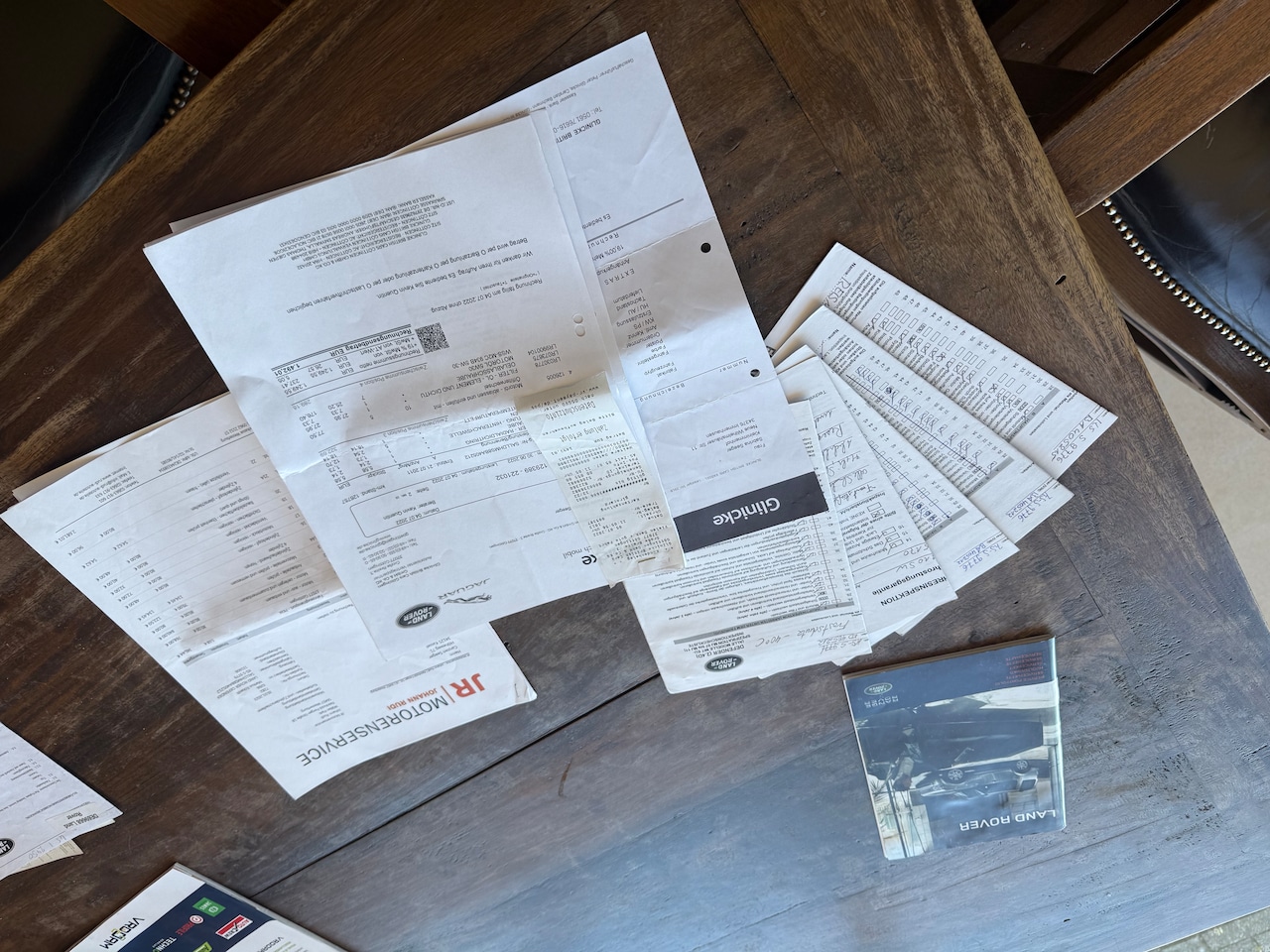 Land Rover Defender - 2.4 TD 110 SW Rough Van tweede eigenaar