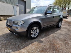 BMW X3 - 2.0i Zeer mooie Auto