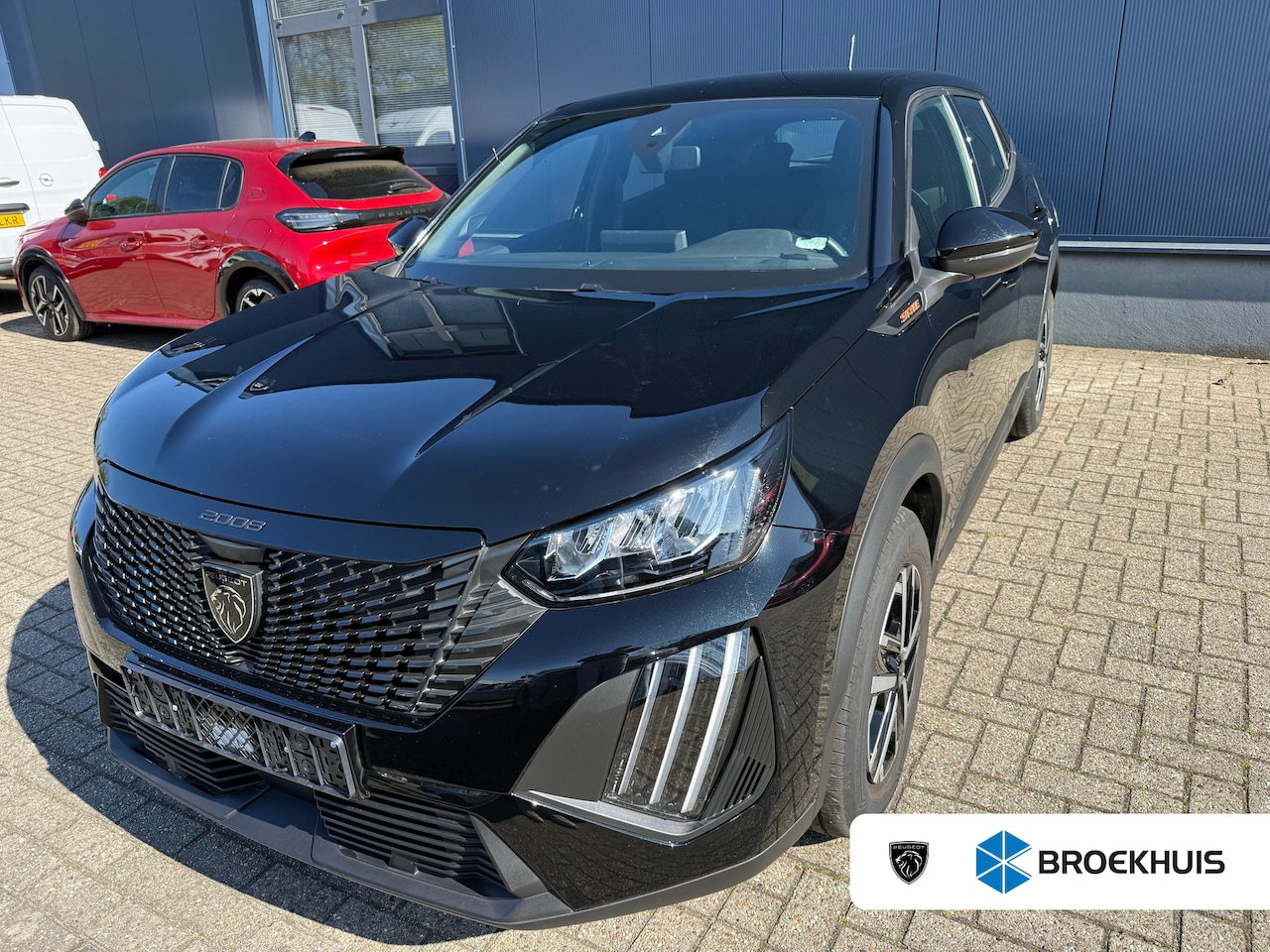 Peugeot 2008 - 1.2 Hybrid 136 Style | Parkeerhulp achter | LMV | Apple Carplay | Climate control | Cruise - AutoWereld.nl