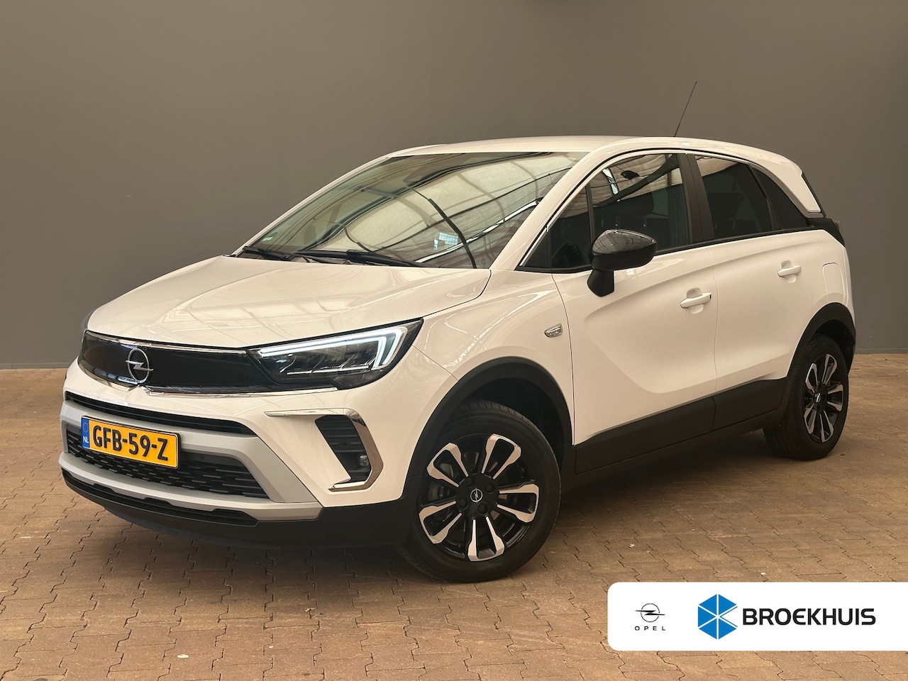 Opel Crossland - 1.2 Turbo Elegance Camera | Head-Up | Trekhaak | Leder/Stof | Carplay | 17" Lichtmetaal | - AutoWereld.nl